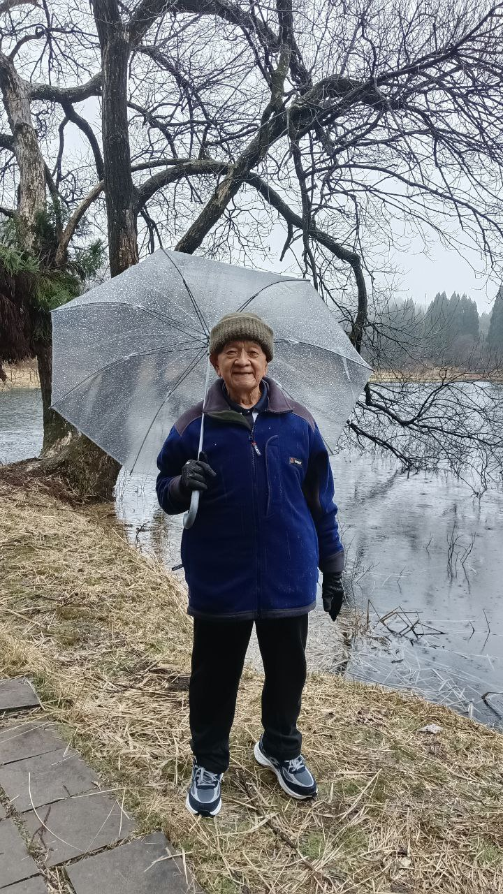 聖禪老師、竜王ヶ淵にて記念撮影